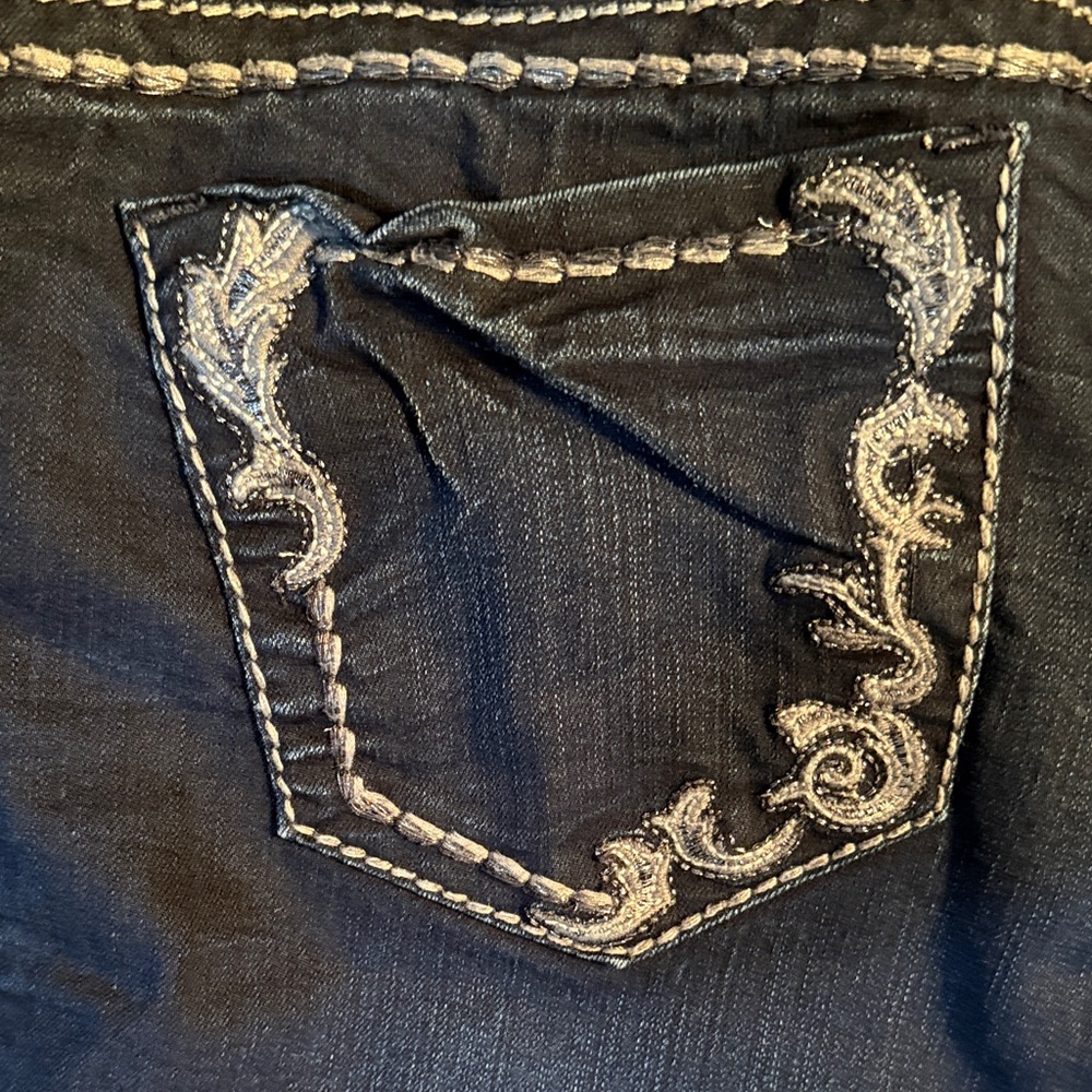 Silver Suki Jeans Dark Blue Boot Cut Denim - Picture 14 of 16